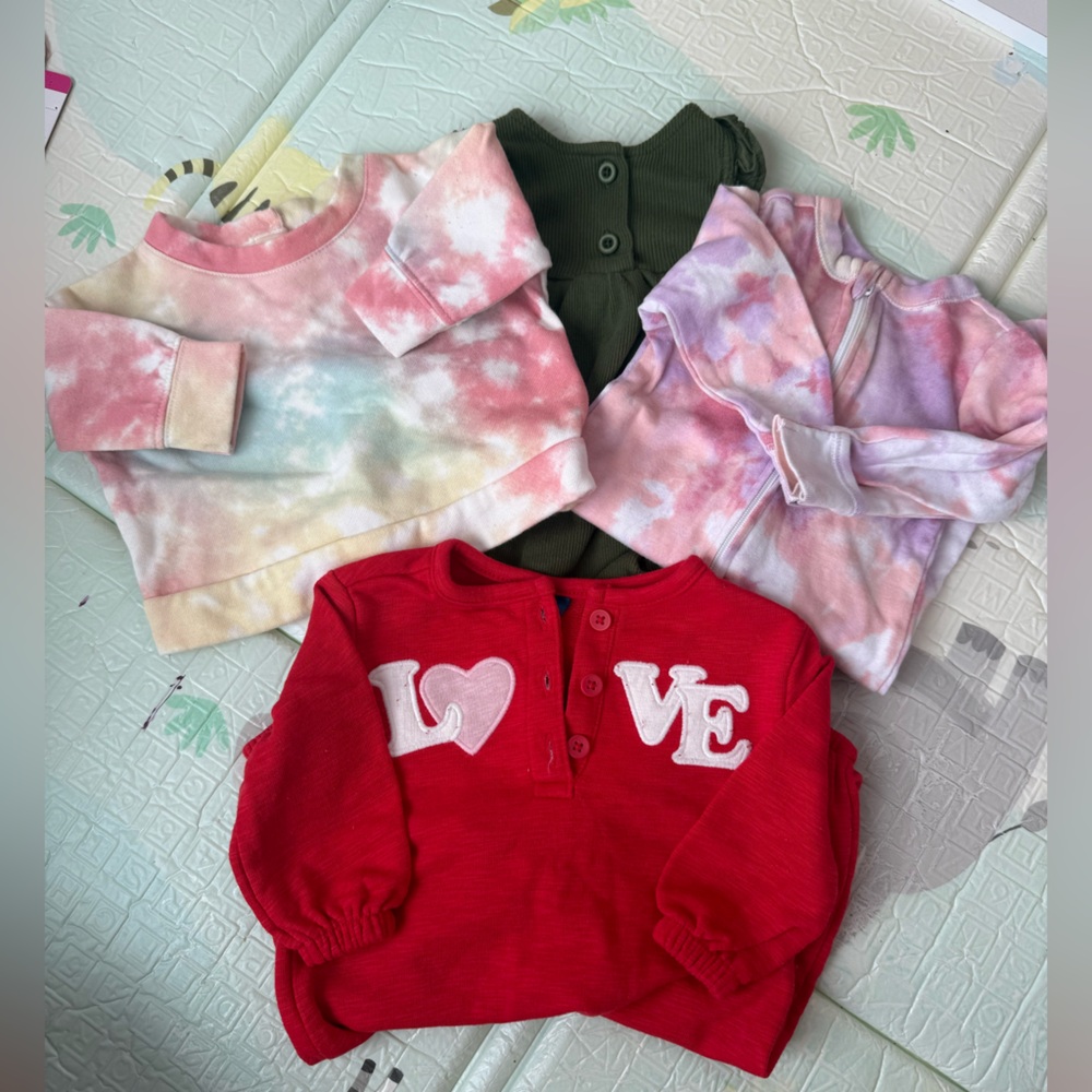 Sweater, onesie(3) for baby size 0-3 months